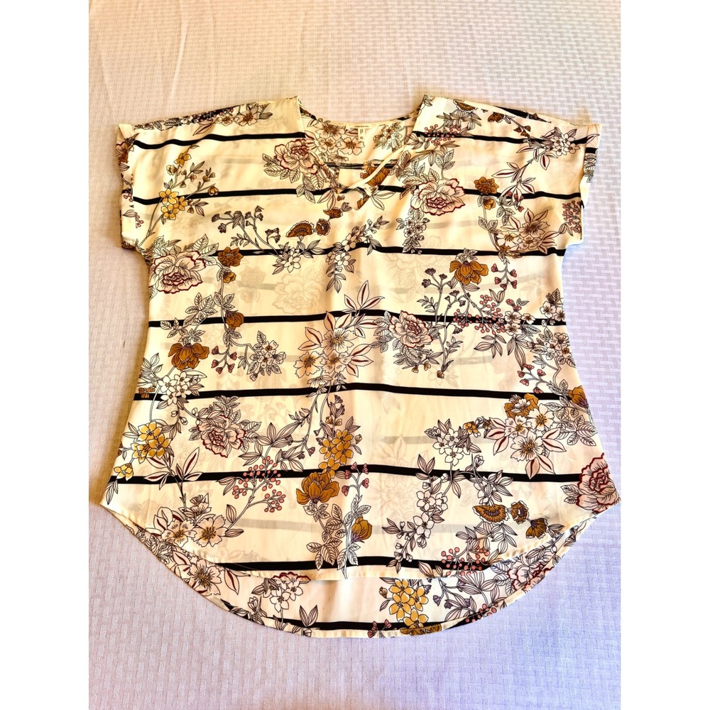 Maurices Floral Striped Boho Blouse XL Strappy V-Neck Short Sleeve High Low Top